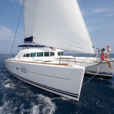 Catamaran 11 pax